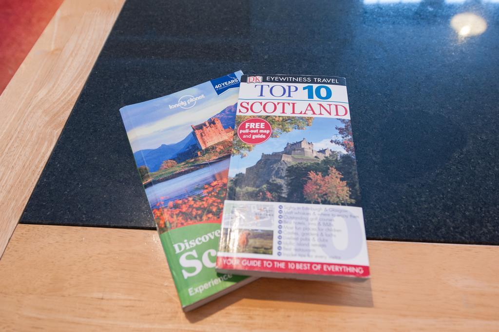 Writers View, Royal Mile Apartment エディンバラ エクステリア 写真
